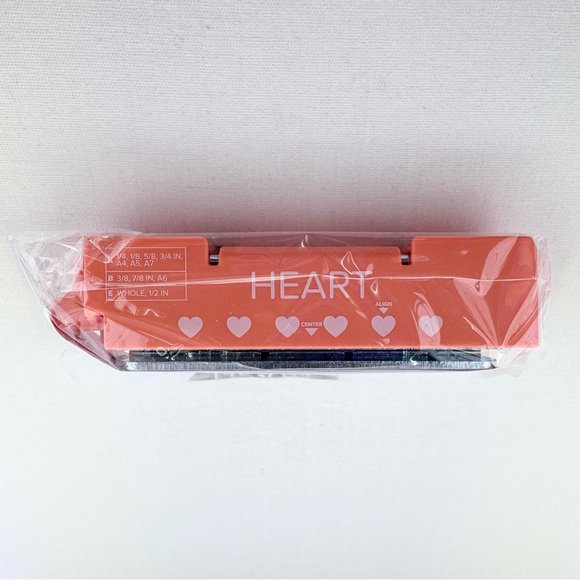 We R Memory Keepers Multi Cinch Heart Punch - Picture 5 of 7